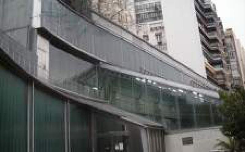 在馬德里皇家植物園加熱可再生能源溫室的兩個例子